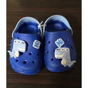 Baby crocs